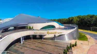 Янтарь-холл